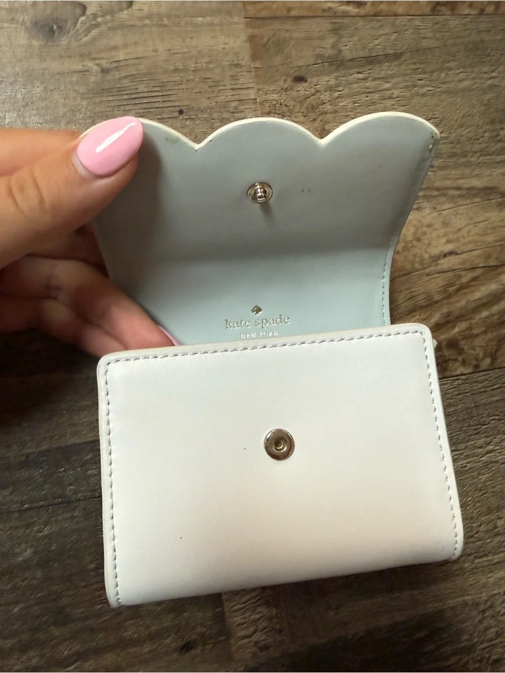 kate spade compact scalloped